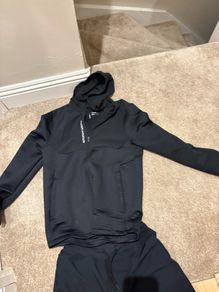 under armour men's tracksuit- size s