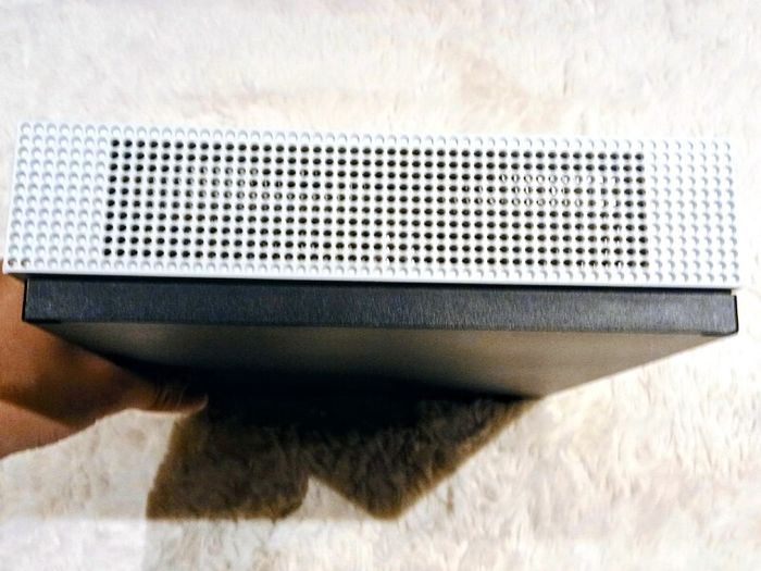 Microsoft Xbox One S 1TB White Console Bundle Fully Tested