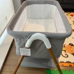 baby crib for sell.