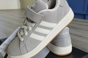 Kids Adidas Grand Court Trainers UK Size 1