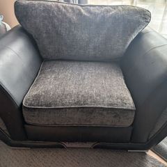 Armchair love seat