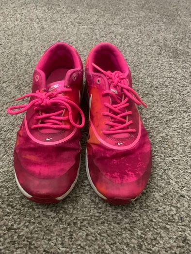 nike trainers