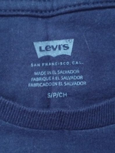 Levi's T-shirt x 2