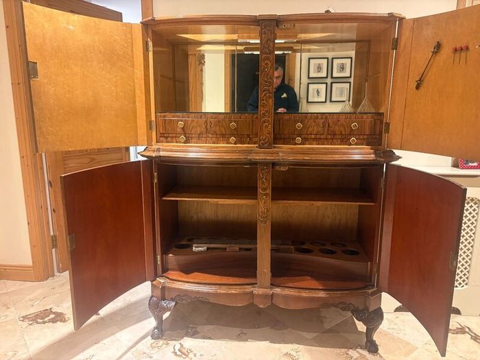 Drinks/Cocktail Cabinet