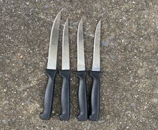 steak knives
