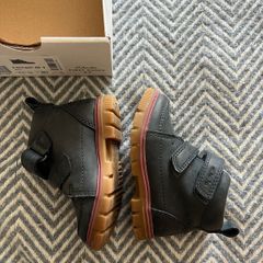 girls' shoes, size 20 Clarks