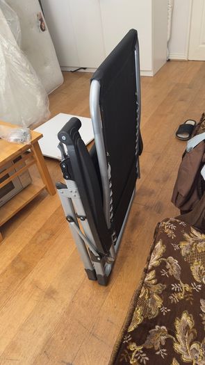 Folding sun lounger / Reclining chair