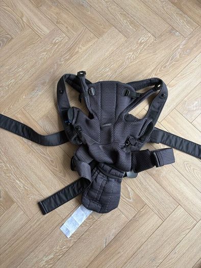 BabyBjrn Baby Carrier One Air  Dark Grey / Mesh