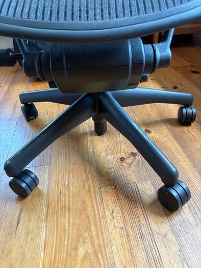 Herman Miller Aeron Size B