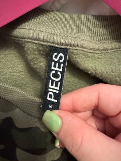 ladies sweatshirt