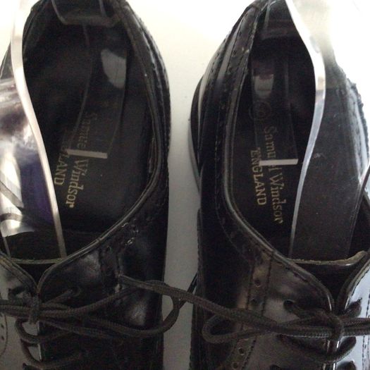 Mens Samuel Windsor Black all leather Brogues size 8 Handmade in England