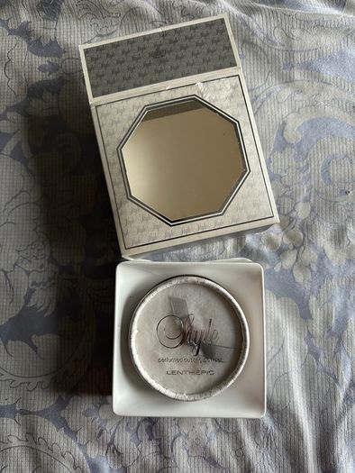 Vintage Lentheric pressed powder