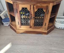 Free tv unit