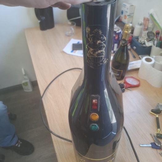 wine , champagne corker