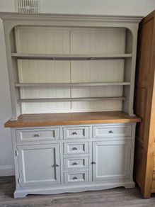 Kitchen dresser