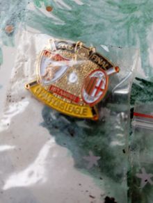 coffee pins Liverpool FC x3