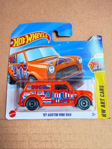 Hot Wheels 67 Austin Mini Van