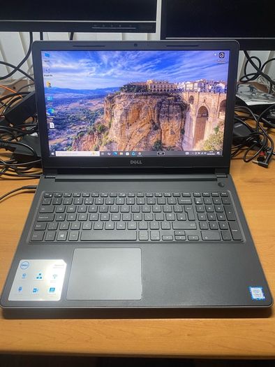6 x Dell Laptops i3 pro 4gb ram 128gb ssd w10
