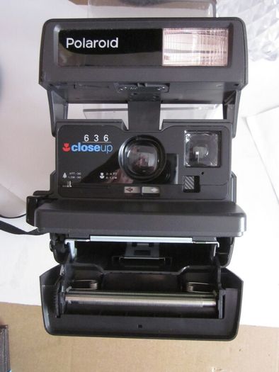 Polaroid 636 Close Up Vintage Instant Camera.