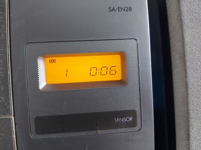 Panasonic SA-EN28 CD Stereo Music system, Radio, CD, MP3, all working perfect and in very good condition, with 2 Panasonic speakers Model SB-EN28