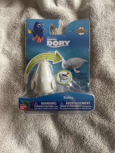 Pixar- Finding Dory ' hatch'n heroes