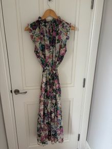 Hope & Ivy Floral Dress