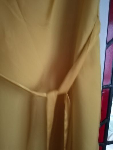 Ladies Dresses 8/10