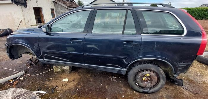 Volvo xc90s 2.4d5 for breaking, also can run diagnostics