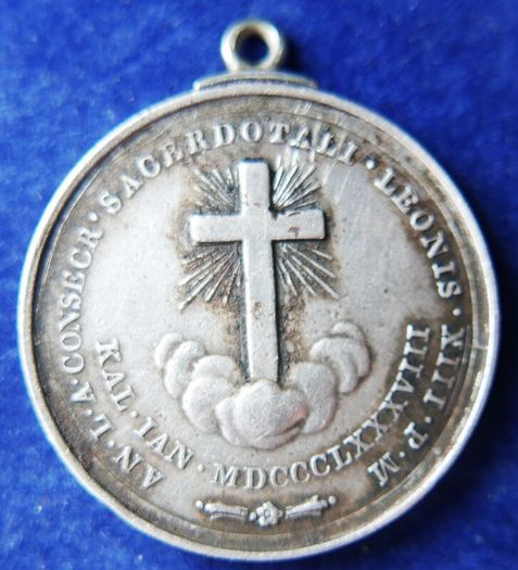 Antique 1888 Papal States Sterling Silver Medal. Pope Leo XIII. 50th Episcopal Preisthood. 11,1g