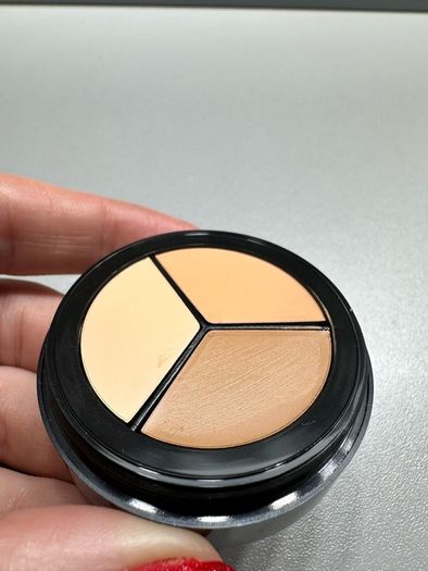 H&M Concealer Palette