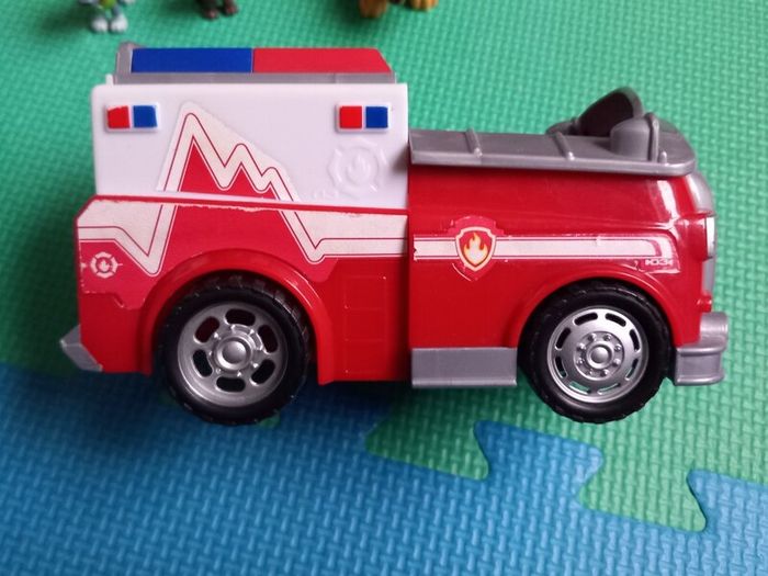 Paw patrol vehicles and figures