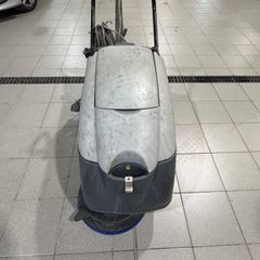 Nilfisk CA410 floor scrubber
