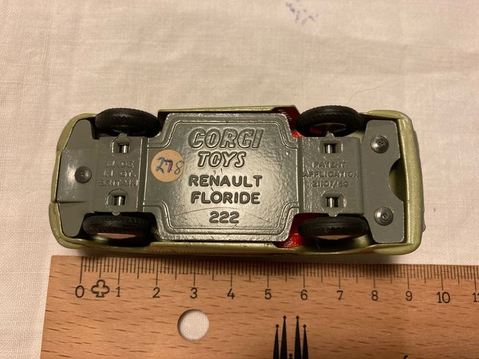 Corgi 222. Renault Floride. 1959/65. Mint condition.Flat hubs