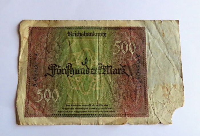 Antique German banknotes & commemorative bank note coins in wood case