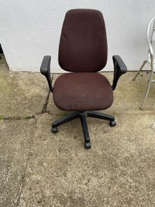 Office type swivel chair