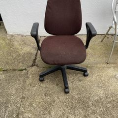 Office type swivel chair