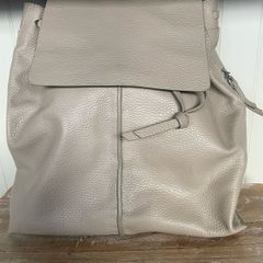 Clarks women's medium backpack leather beige grey new