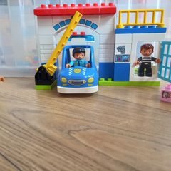 Lego Duplo Police Station Set 10902