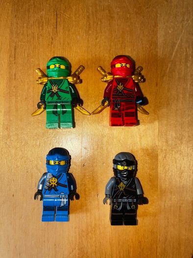 Lego Ninjago Honor robe ninja bundle/ joblot Cole, Lloyd, Jay, Kai day of the departed