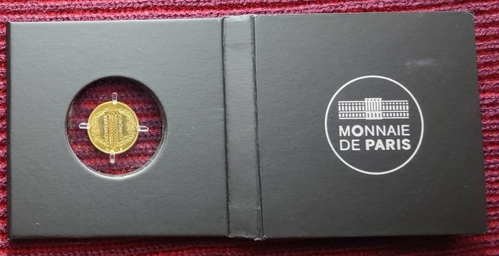 France 250 Euro Gold (.999) Brilliant Uncirculated Coin 2022 - Wheat - Natures de France - Rose Spot