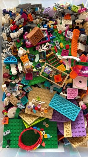 Assorted Lego Pieces