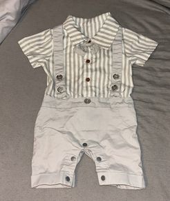 Baby all in one outfit 3-6 months