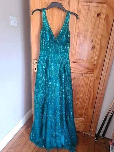 Brand new stunning Debs dress