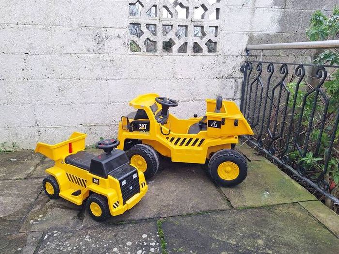Kids electric truck / car - CAT tipping trucks  X 2