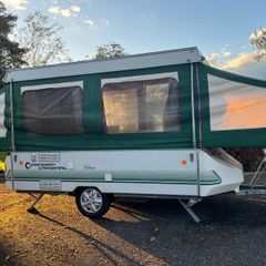 Trailer Tent Conway Cardinal Solid Top