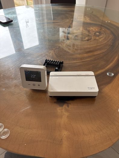 Drayton Wiser Smart Thermostat Heating and Hot Water Control Kit