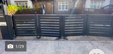 folding electric gates