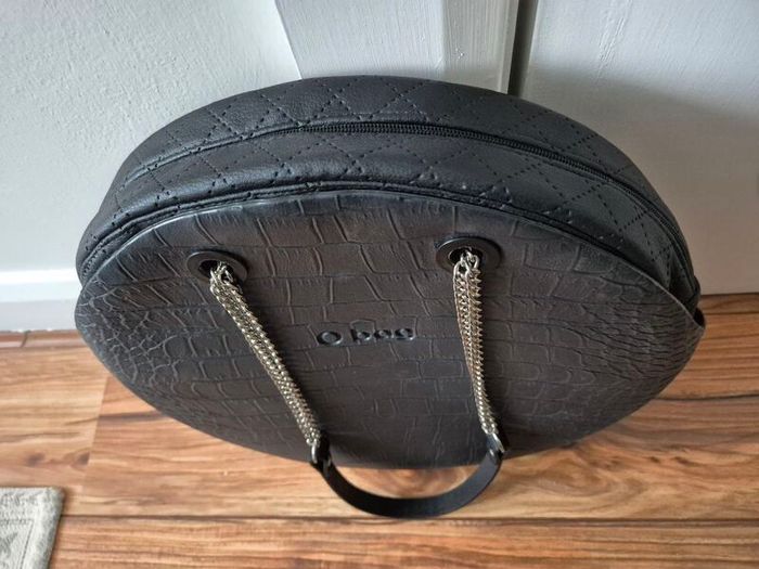 O Bag round,  black,  NEW
