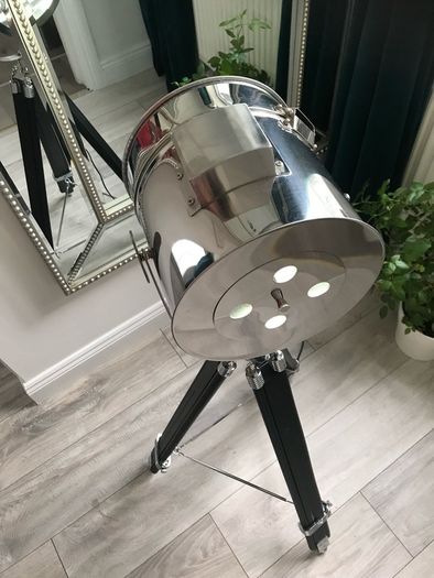 Movie style Tripod Floor Lamp