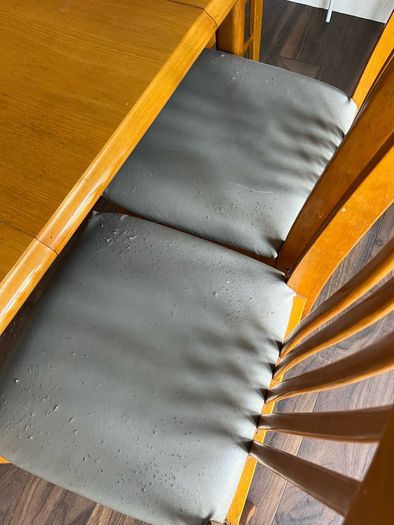 table and chairs